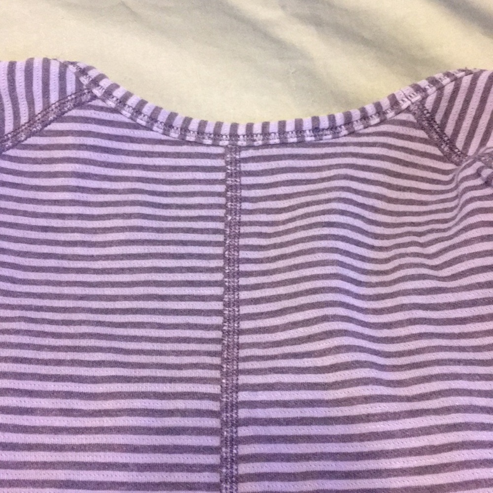 Lululemon Reversible Sweatshirt - Picture 4 of 8